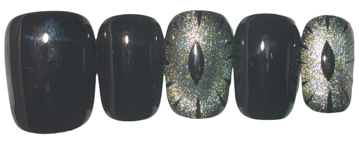Black Cat Eye