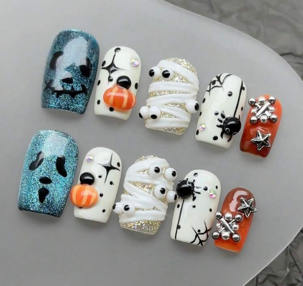 Mummy Halloween