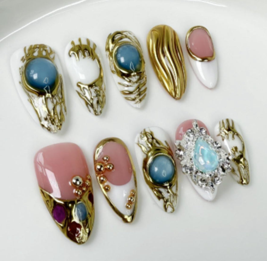 3D White And Gold