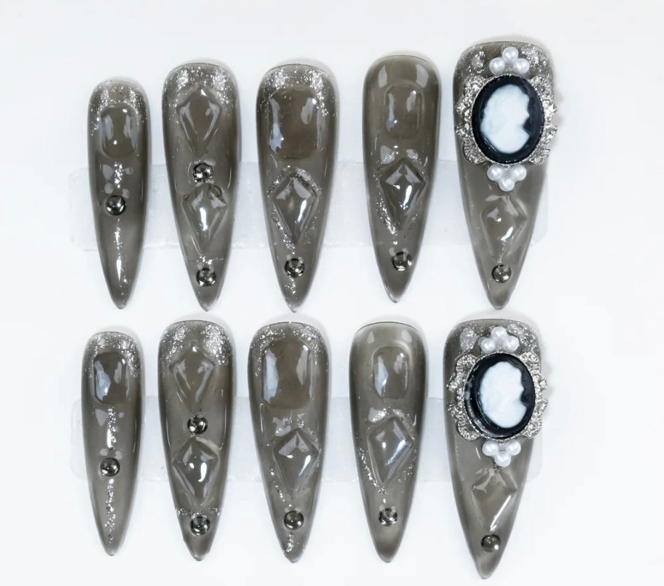 Cameo Charm