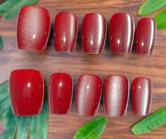 Red Cat Eye